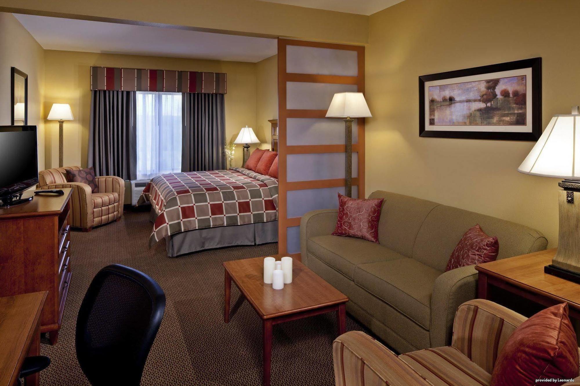 Best Western Plus University Park Inn & Suites State College Room photo