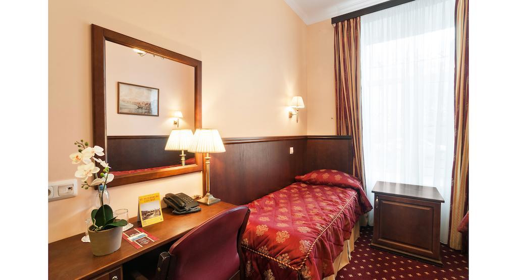 Noteburg Hotel Saint Petersburg Room photo