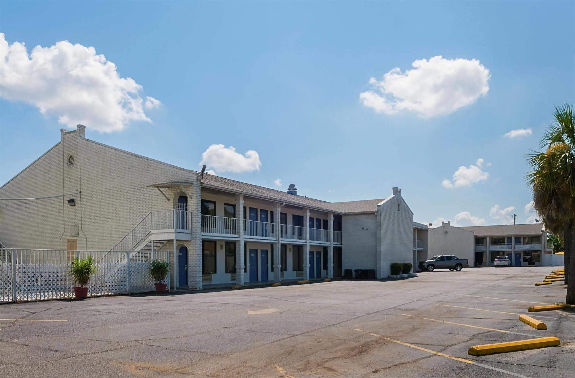 Red Roof Inn New Orleans - Westbank Harvey Exterior photo