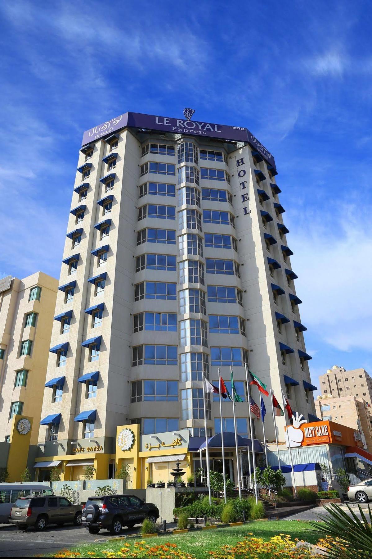 Le Royal Express Salmiya Hotel Kuwait City Exterior photo
