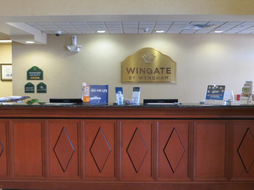 Wingate By Wyndham Hotel Peoria Exterior photo