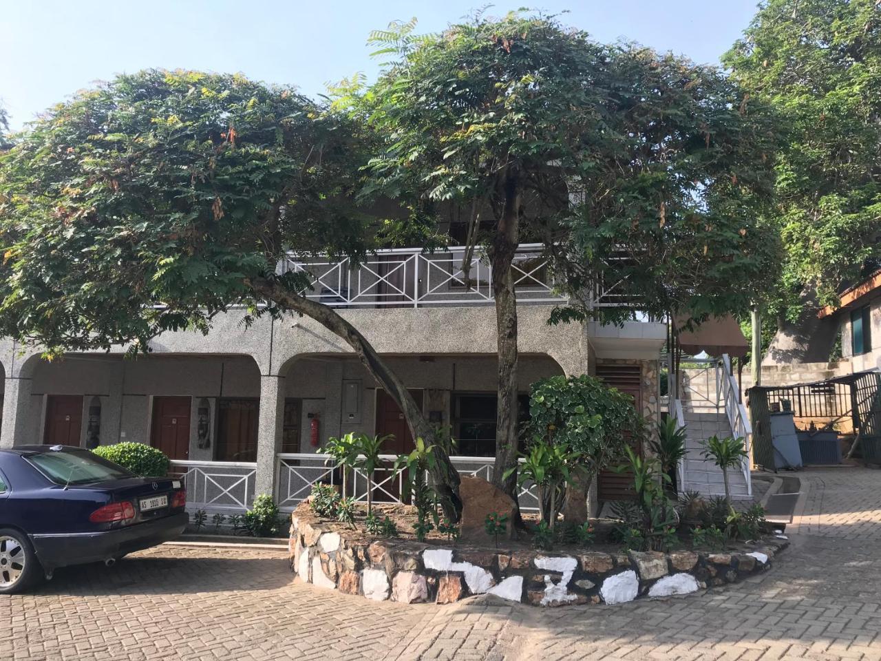 Akosombo Continental Hotel Exterior photo
