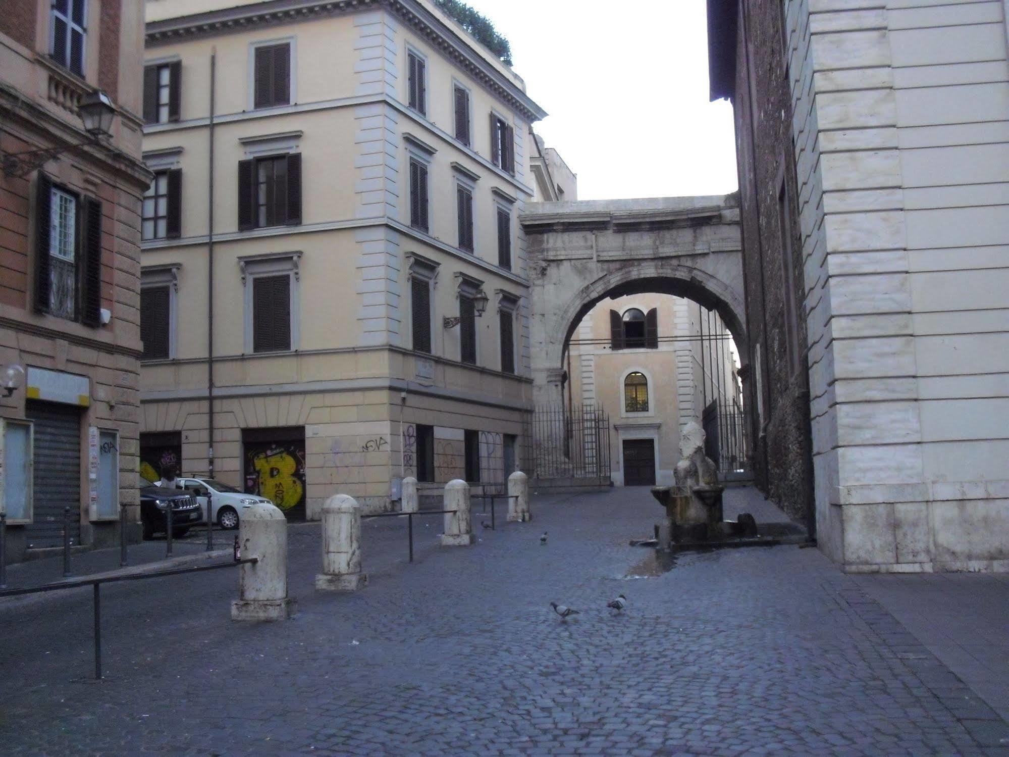 Carlo Alberto House Rome Exterior photo