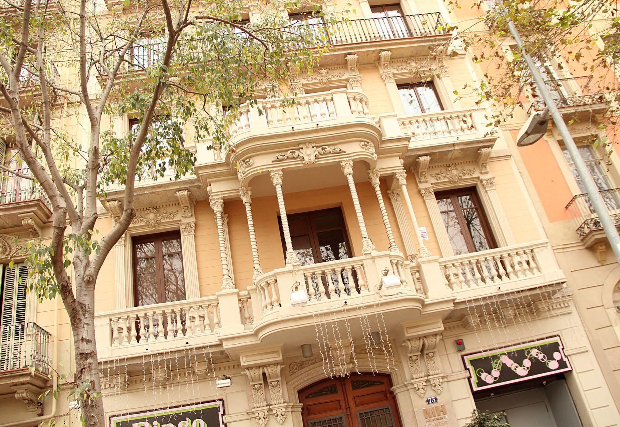 Mh Apartments Center Barcelona Exterior photo