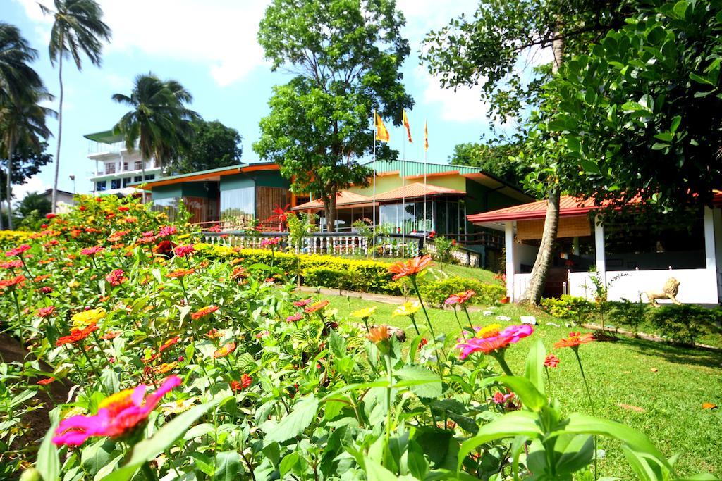 Delma Mount View Hotel Kandy Exterior photo
