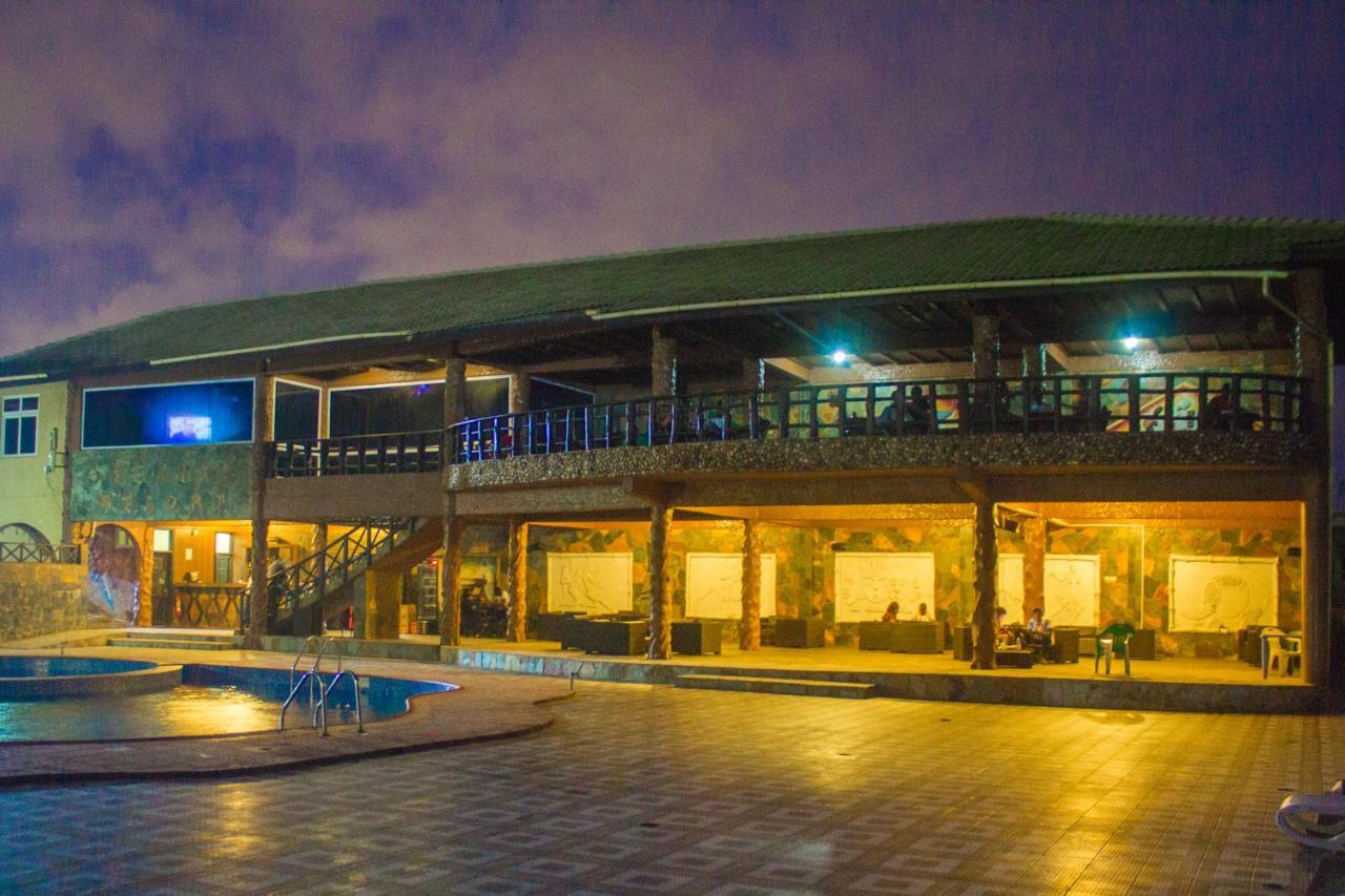Oceanic Resort Accra Exterior photo