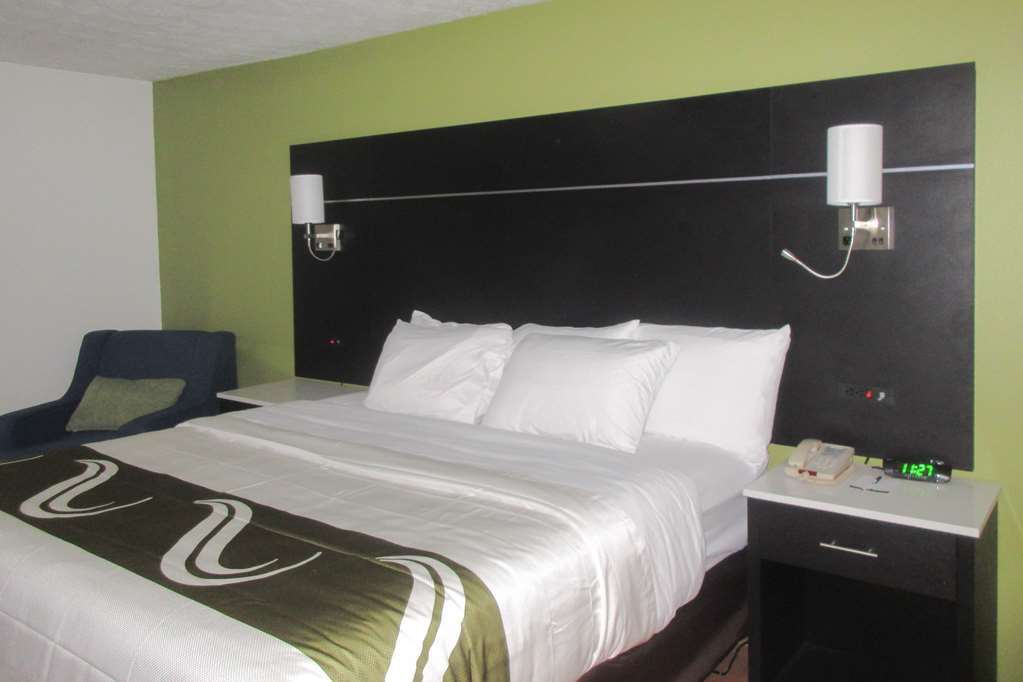 Quality Inn Coraopolis Room photo