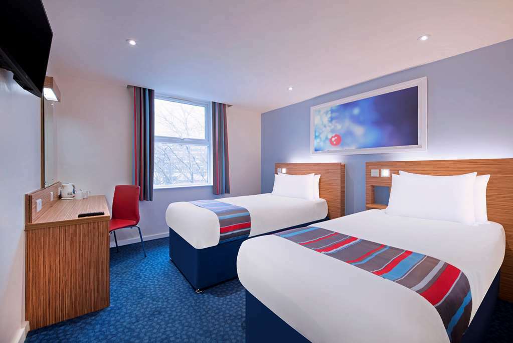 Comfort Hotel Tower Of London Room photo