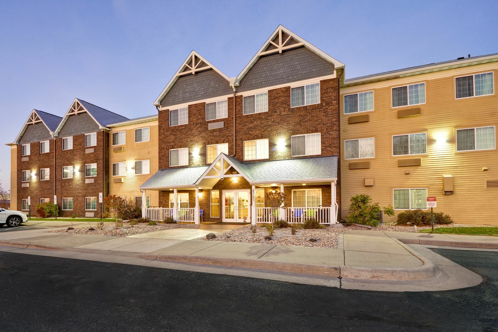 Towneplace Suites Sioux Falls Exterior photo
