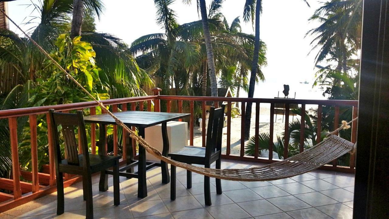 Fridays Boracay Beach Resort Balabag  Exterior photo
