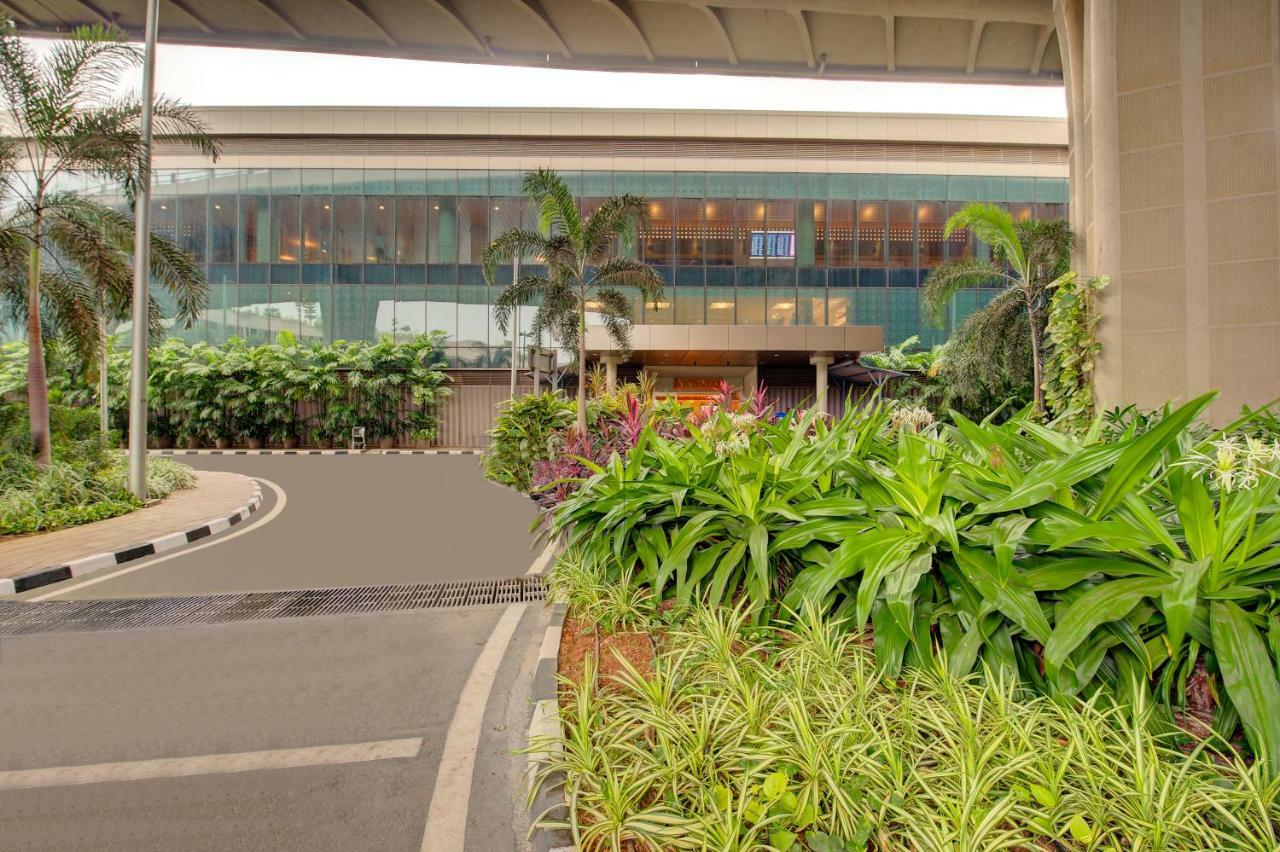 Niranta Transit Hotel Mumbai Airport - At Arrivals Exterior photo