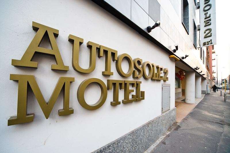 Autosole 2 Hotel Milan Exterior photo