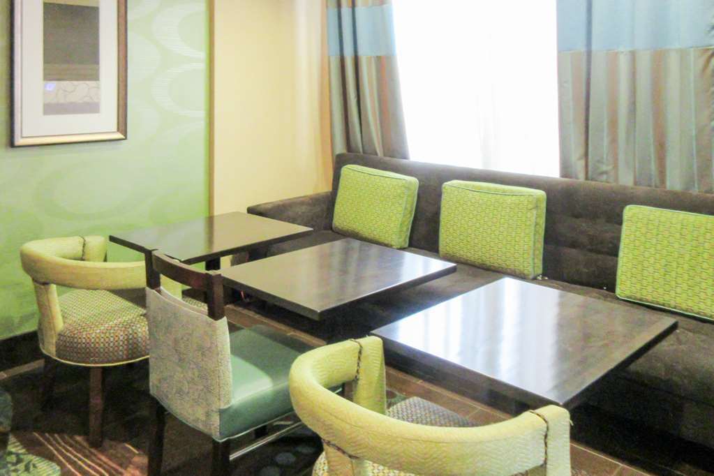 Quality Inn & Suites Quincy - Downtown Interior photo