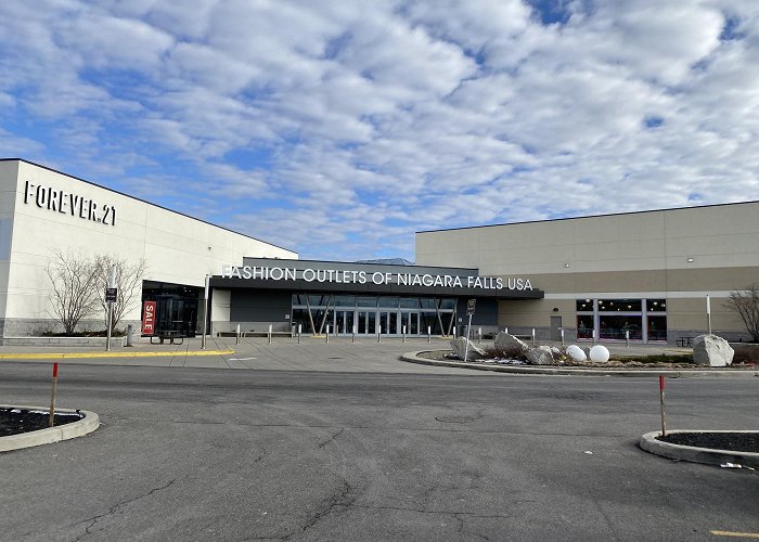 Fashion Outlets of Niagara Falls photo