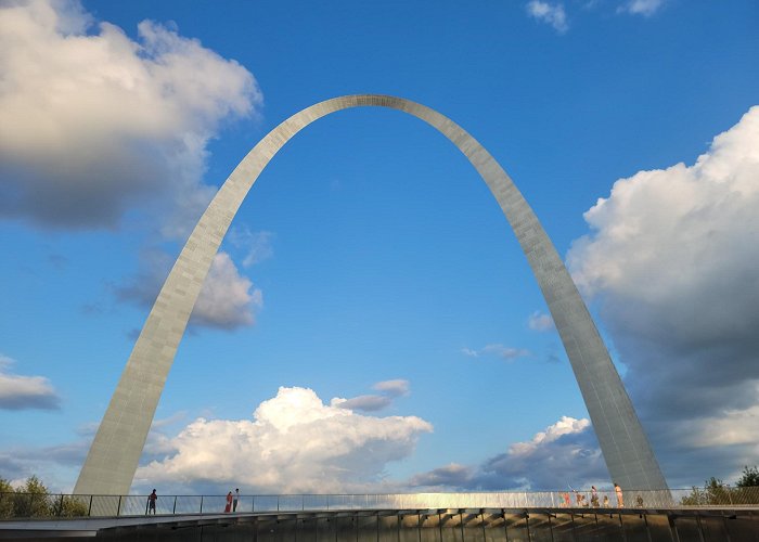 Gateway Arch photo