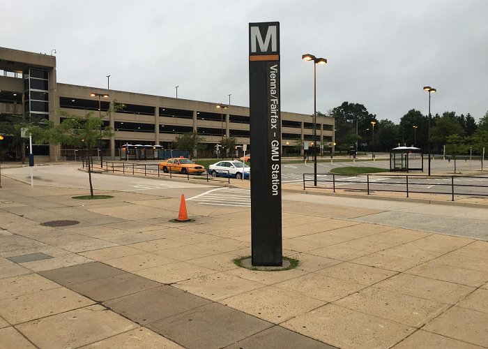 Vienna/Fairfax-GMU Metro Station photo