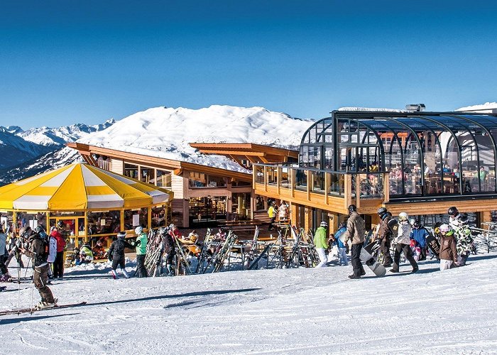 Hochzeiger Bergbahnen Pitztal AG Zeigerrestaurant in Winter │Hochzeiger photo