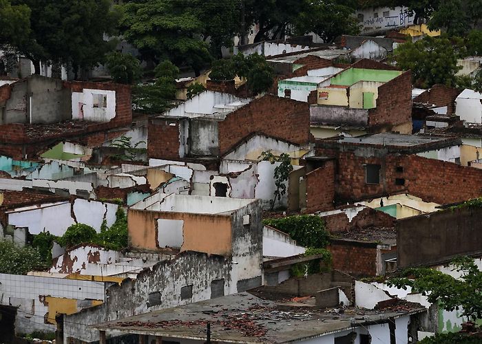 Maceio Shopping Mall Ghost towns: 55,000 flee Brazil neighborhoods due to urban mining ... photo