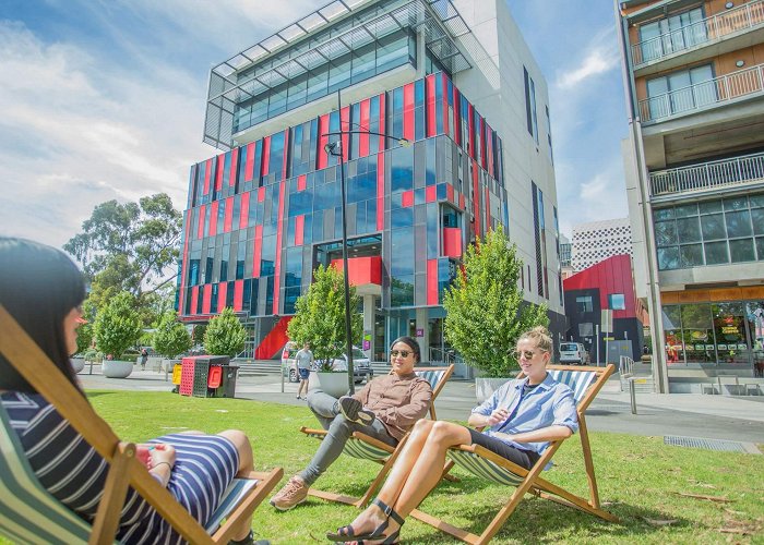 Swinburne University of Technology Exploring the Innovations and Opportunities at Swinburne ... photo