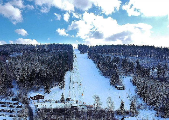 Schanze Ski Lift BERGFEX: Ski resort Schmallenberger Höhenlift - Skiing holiday ... photo