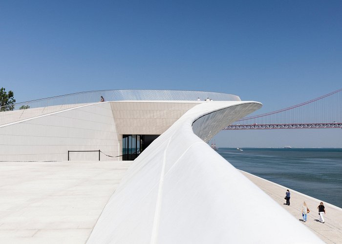 Museum of Popular Art Museum of Art, Architecture and Technology (MAAT) — Museum Review ... photo