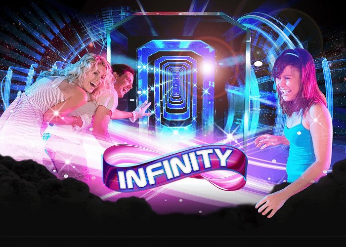 Infinity Maze Infinity Gold Coast, Great Holiday Entertainment! - Infinity ... photo