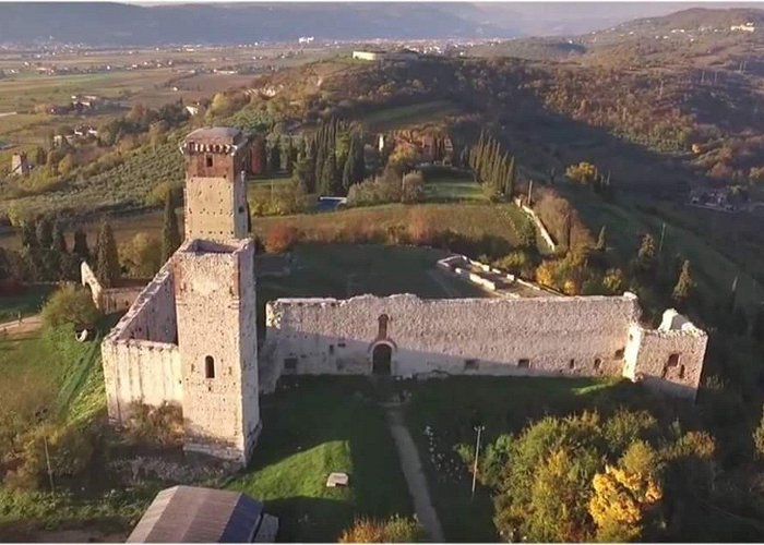 Castello di Montorio Agriturismo Dongili Verona - Picture of Castello di Montorio ... photo