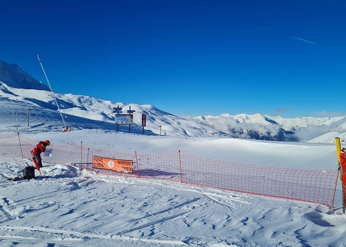 La Foret Blanche Hautes-Alpes. Le maire de Risoul propose à Vars de relancer le ... photo