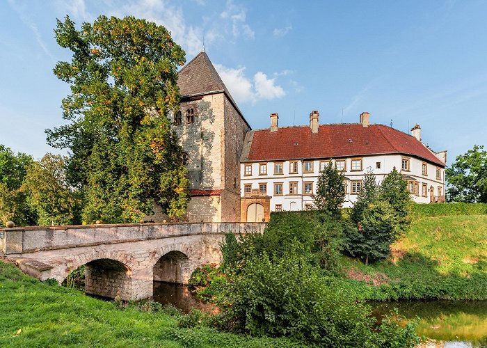 Schloß Rheda Wasserschloss Rheda • Burg » outdooractive.com photo