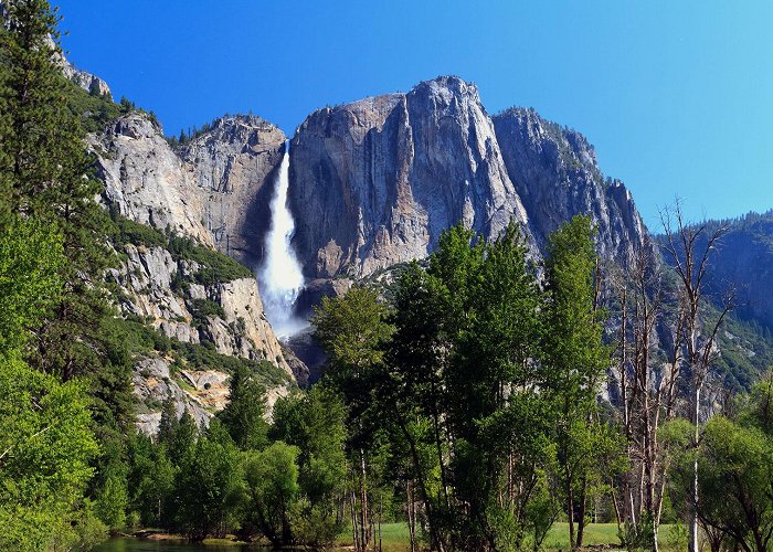 Vernal Falls Exploring Waterfalls at Yosemite | Nation's Vacation photo