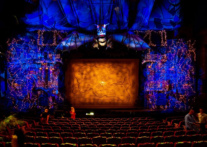 Capitol Theatre Wicked - Capitol Theatre, Sydney (2015) : r/Broadway photo