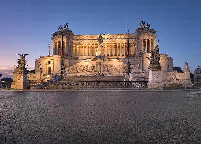 Altar of the Fatherland Altar of the Fatherland and Piazza Venezia, Rome, Italy | Anshar ... photo