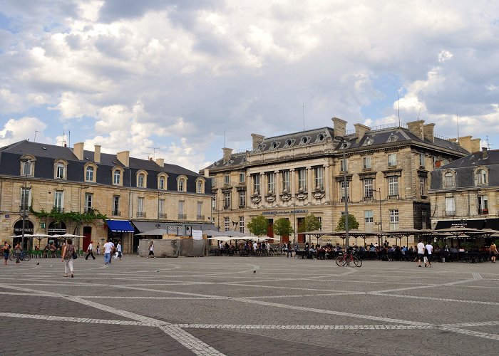 La Victoire Square Place de la Victoire in Bordeaux: 13 reviews and 32 photos photo