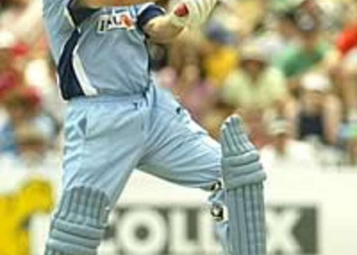 Drummoyne Oval Steve Waugh batting, New South Wales v tasmania, ING Cup, 2002/03 ... photo