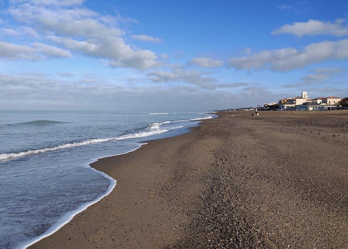 Marina di Castagneto Carducci photo