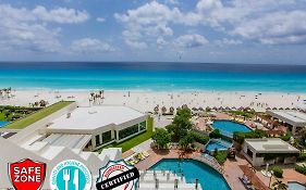 Condo In Ocean Front Resort Cancun Exterior photo