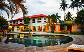 Grand Eastern Hotel Labasa Exterior photo