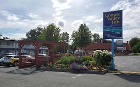 Comox Valley Inn & Suites Courtenay Exterior photo