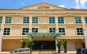 Aeton Hotel Nilai Exterior photo