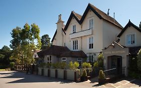 Worplesdon Place Hotel Guildford Exterior photo