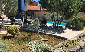 Holiday Home Ava1 With Pool & Holiday Home Ava2 With Whirlpool Baderna Exterior photo