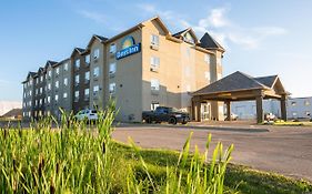 Days Inn By Wyndham Bonnyville Exterior photo