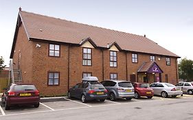 Premier Inn Crewe Central Exterior photo