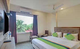 Itsy Hotels Tao Residency, 2 Minutes Walk From Baga Beach Old Goa Exterior photo