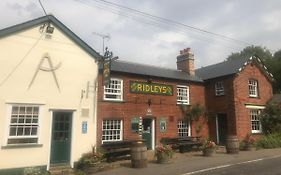 The Compasses Hotel Chelmsford Exterior photo