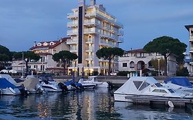 Hotel Mare Lignano Sabbiadoro Exterior photo