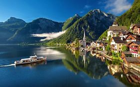 Haus Am Hof - 15Th Century House At The Lake, Near The Marketplace, With A Balcony Villa Hallstatt Exterior photo