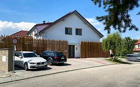 Modern Fully Equipped Studio With Parking Zavadilka 2620 Apartment Ceske Budejovice Exterior photo