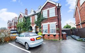 Airport Lodge Farnborough  Exterior photo