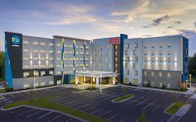 Tru By Hilton Charlotte Airport Lake Pointe Hotel Exterior photo